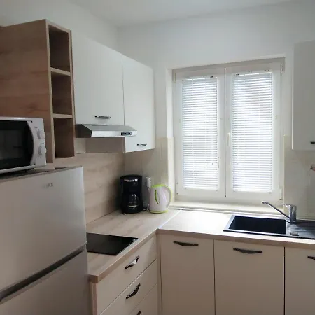 Koruna Apartment *